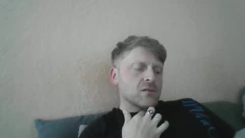 Snapshot of forgotten_lover chatting on May 8, 2:44 pm forgotten_lover online show from May 8, 2:44 pm