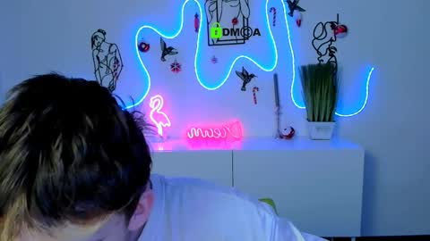 Snapshot of fose_di chatting on January 9, 2:36 am fose di online show from January 9, 2:36 am