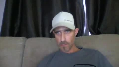 fouraide42 online show from December 19, 4:36 pm