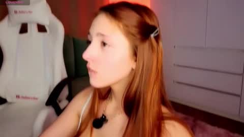 fox_muses online show from December 4, 10:18 pm