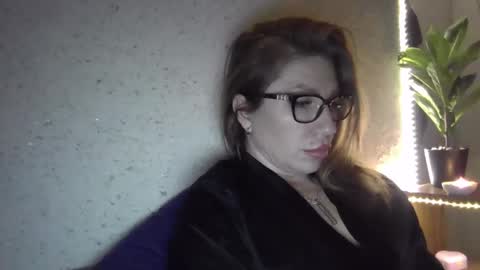 Snapshot of fox_red_lady7 chatting on January 25, 9:57 pm fox_red_lady7 online show from January 25, 9:57 pm