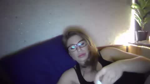 Snapshot of fox_red_lady7 chatting on January 27, 6:52 pm fox_red_lady7 online show from January 27, 6:52 pm