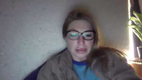 Snapshot of fox_red_lady7 chatting on February 7, 9:15 pm fox_red_lady7 online show from February 7, 9:15 pm