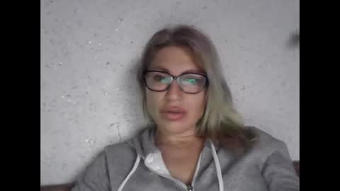 fox_red_lady7 online show from April 10, 9:25 am