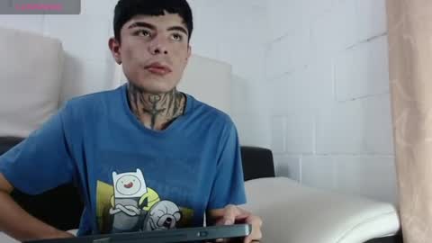 Snapshot of foxbadboy chatting on June 22, 12:24 am foxbadboy online show from June 22, 12:24 am