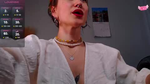 Snapshot of foxrinehelen chatting on February 19, 1:50 pm Helen - My streams are Monday - Friday at 8 AM NY time online show from February 19, 1:50 pm