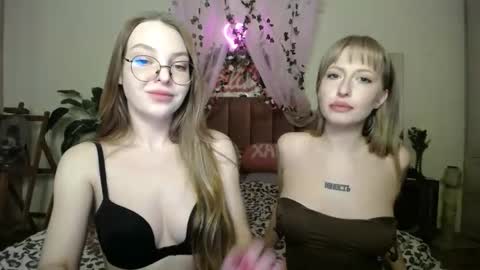 foxxialice online show from February 27, 5:13 pm