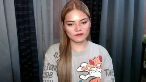 Snapshot of foxxypennyx chatting on October 15, 2:39 pm Cheska online show from October 15, 2:39 pm