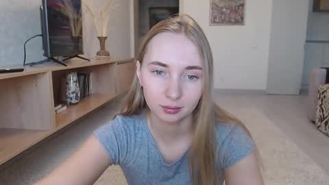 Snapshot of foxy0990 chatting on February 28, 5:15 am Maria online show from February 28, 5:15 am