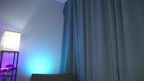 Eva online show from May 2, 6:46 pm
