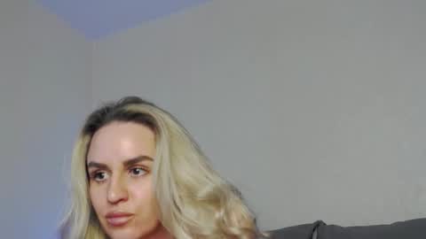 Foxy Kimmi online show from February 15, 7:51 am