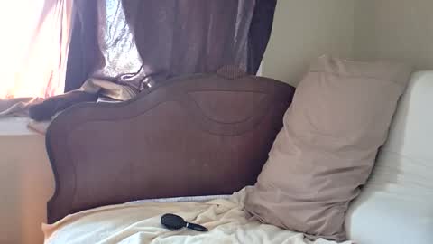 Snapshot of foxycutecock chatting on March 2, 12:12 pm foxycutecock online show from March 2, 12:12 pm