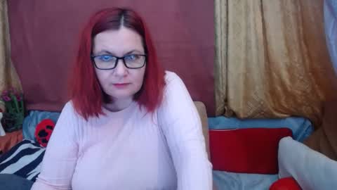 foxydesiree online show from April 18, 9:15 pm
