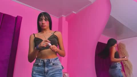 foxyhillx online show from January 5, 9:51 pm