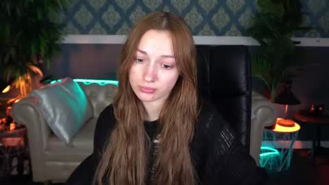 Snapshot of foxymayy chatting on April 23, 5:15 pm Maya online show from April 23, 5:15 pm