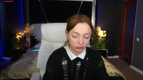 Snapshot of foxymayy chatting on April 24, 1:13 pm Maya online show from April 24, 1:13 pm