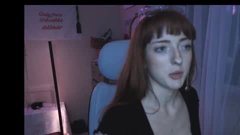 Snapshot of foxyredddd chatting on September 20, 4:02 am beautiful blair online show from September 20, 4:02 am