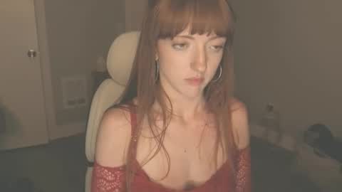 Snapshot of foxyredddd chatting on April 27, 10:02 am beautiful blair online show from April 27, 10:02 am