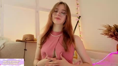 Snapshot of foxysecret_ chatting on July 10, 6:21 pm foxysecret_ online show from July 10, 6:21 pm