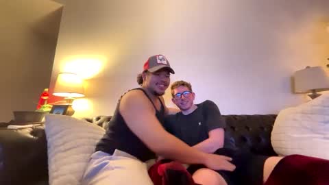 fr0st3d_ online show from December 30, 11:49 pm