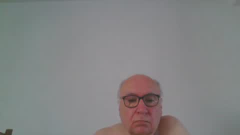 Snapshot of fra94 chatting on June 3, 2:55 pm fra94 online show from June 3, 2:55 pm