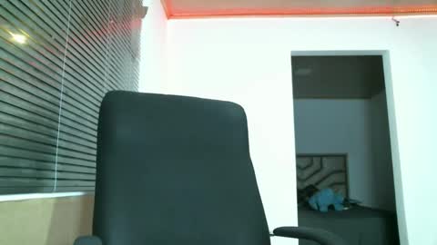 Snapshot of franccesco_699 chatting on January 5, 12:09 am franccesco_699 online show from January 5, 12:09 am