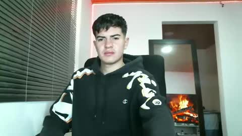 Snapshot of franccesco_699 chatting on January 11, 4:46 pm franccesco_699 online show from January 11, 4:46 pm