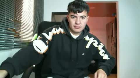 Snapshot of franccesco_699 chatting on October 17, 4:53 pm franccesco_699 online show from October 17, 4:53 pm