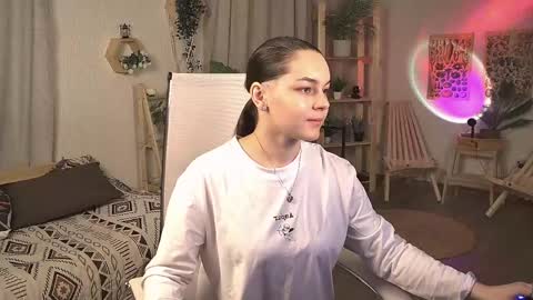 Snapshot of francescacavaliere chatting on April 29, 6:50 am Francesca online show from April 29, 6:50 am