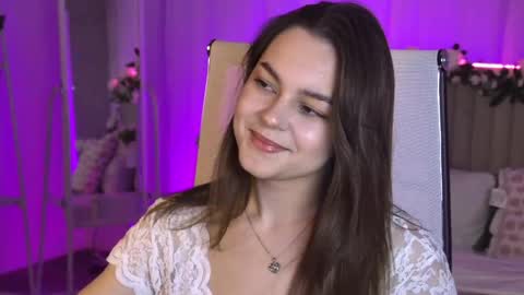 Snapshot of francescacavaliere chatting on June 1, 9:44 am Francesca online show from June 1, 9:44 am