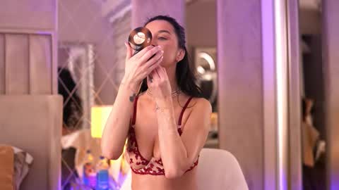 francescadante online show from February 25, 7:07 am