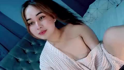 Snapshot of franchesca_fucks chatting on April 22, 8:06 am LOVE online show from April 22, 8:06 am