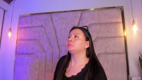 Snapshot of francheska121 chatting on August 3, 7:06 pm francheska121 online show from August 3, 7:06 pm