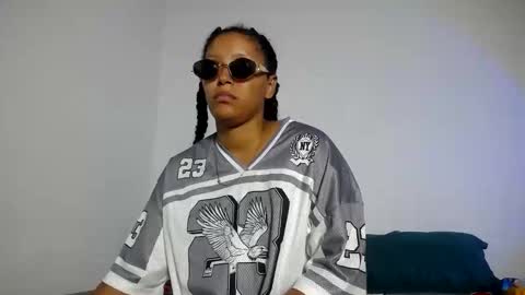 francihot4 online show from March 30, 11:28 pm