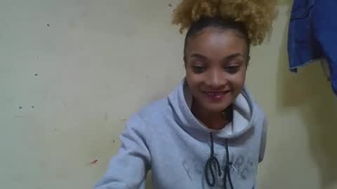 Snapshot of francinoli chatting on May 13, 3:59 am Francinoli online show from May 13, 3:59 am