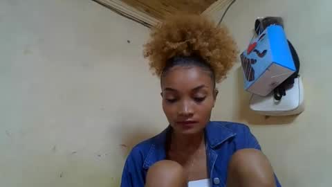 Snapshot of francinoli chatting on May 22, 6:02 pm Francinoli online show from May 22, 6:02 pm