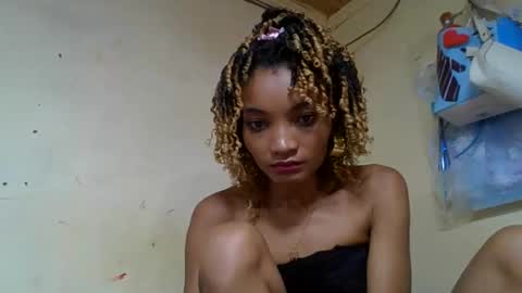 Snapshot of francinoli chatting on May 30, 5:48 am Francinoli online show from May 30, 5:48 am