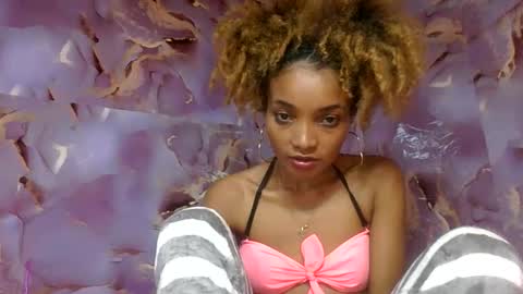 Snapshot of francinoli chatting on June 10, 7:40 am Francinoli online show from June 10, 7:40 am