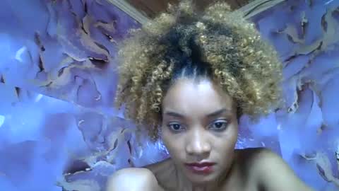 Snapshot of francinoli chatting on June 19, 5:06 pm Francinoli online show from June 19, 5:06 pm
