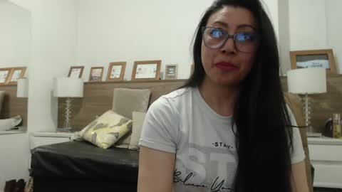Snapshot of francisca_vera chatting on May 16, 9:24 pm francisca_vera online show from May 16, 9:24 pm