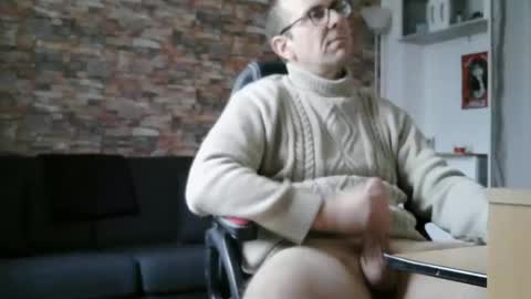 franck143544 online show from February 19, 2:57 pm