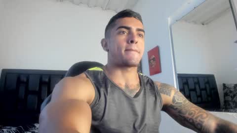 Snapshot of franco_ruiz_ chatting on December 30, 4:29 pm franco online show from December 30, 4:29 pm