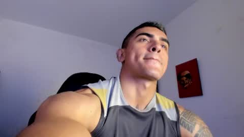 Snapshot of franco_ruiz_ chatting on June 15, 11:18 pm franco online show from June 15, 11:18 pm