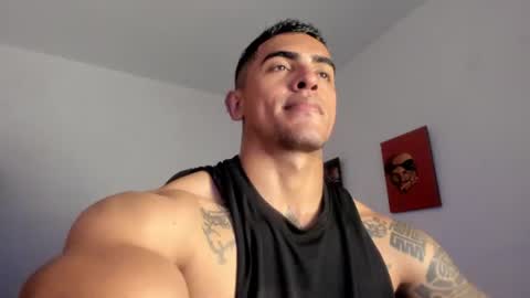 Snapshot of franco_ruiz_ chatting on July 31, 12:54 am franco online show from July 31, 12:54 am