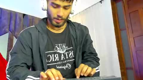 Snapshot of francobanderas1 chatting on July 2, 2:44 am FRANCO online show from July 2, 2:44 am