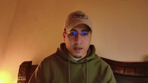 Snapshot of francopizano chatting on August 4, 1:53 am Francum online show from August 4, 1:53 am