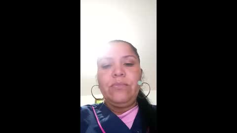 Snapshot of francy_froz chatting on January 21, 6:55 pm francy froz online show from January 21, 6:55 pm