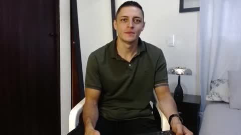 Snapshot of frank_millers chatting on February 6, 8:12 pm Frank online show from February 6, 8:12 pm