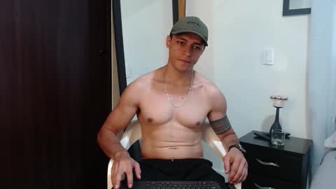 Snapshot of frank_millers chatting on February 13, 4:36 pm Frank online show from February 13, 4:36 pm