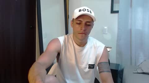 Snapshot of frank_millers chatting on February 26, 8:30 pm Frank online show from February 26, 8:30 pm